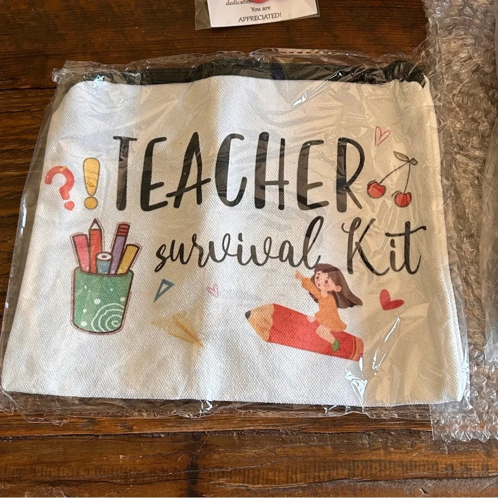 Teacher Gift Set (New in Box) - Picture 2 of 7